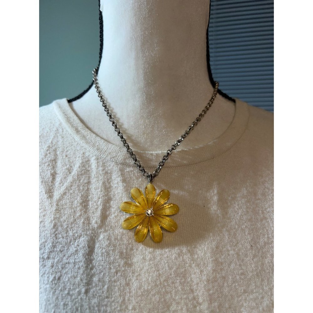 Vintage Robert Rose Yellow Flower Necklace -- 18"